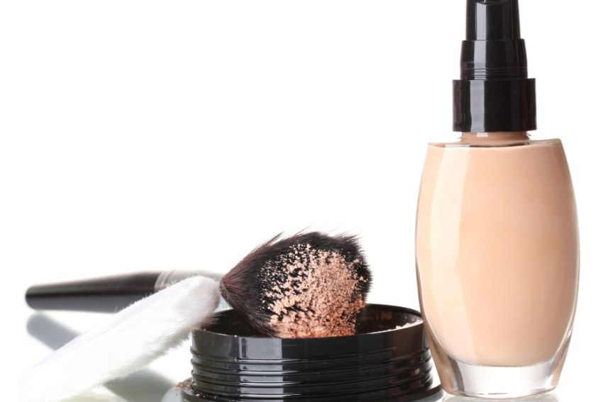 Foundation Makeup: Liquid vs Powder