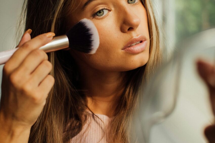 How to Apply Makeup for a More Polished Look