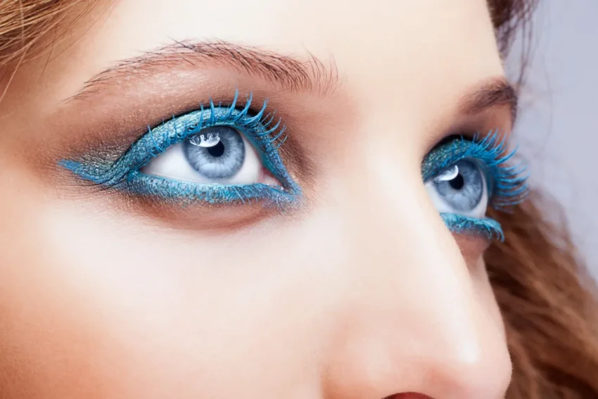 5 Unexpected Ways To Wear Blue Eyeliner